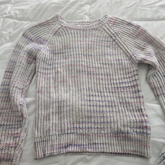 Sweaters - Picture 3 of 5